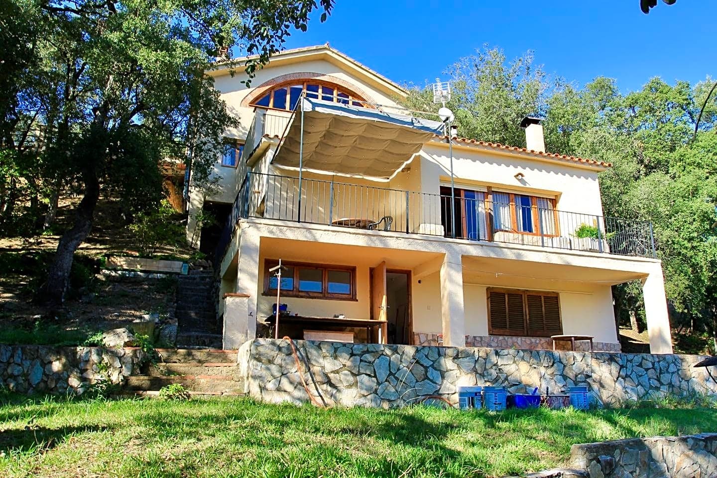 Nice wooden house in a quiet environment