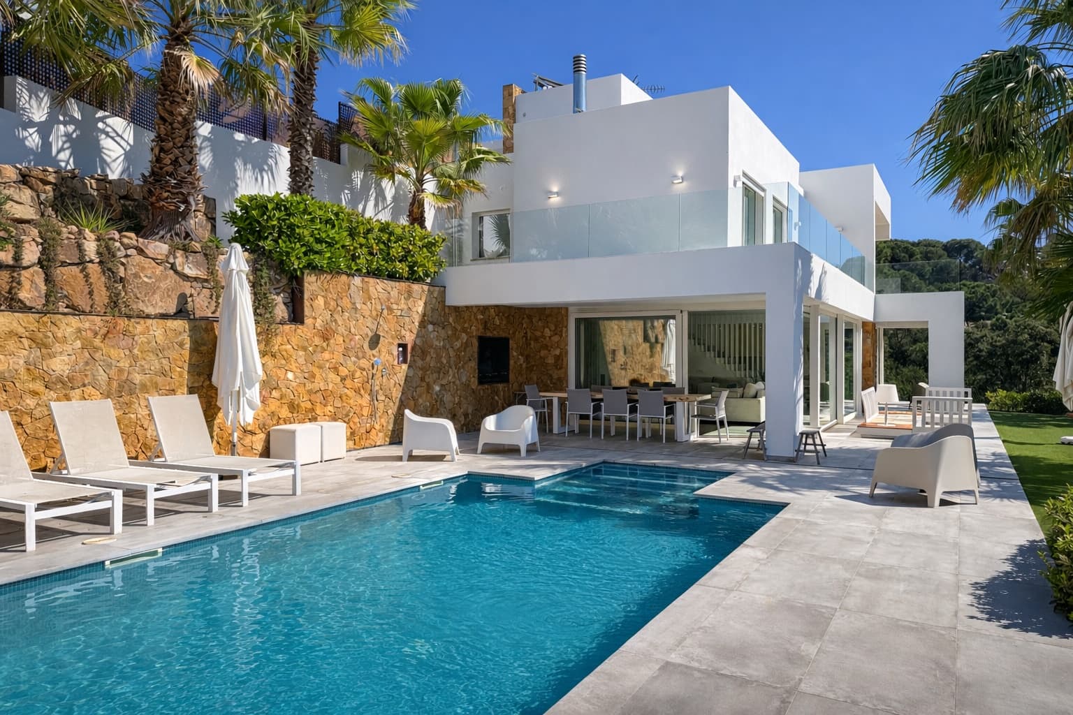 Luxury villa with tourist license in Calonge